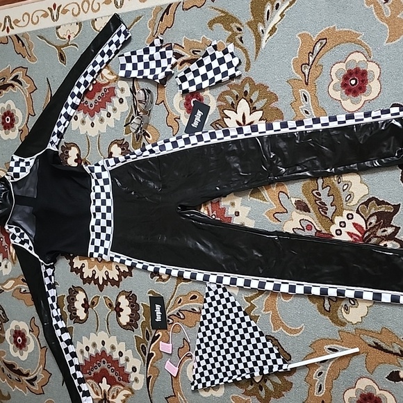 Forplay Checkered Flag Accessory - Picture 10 of 17